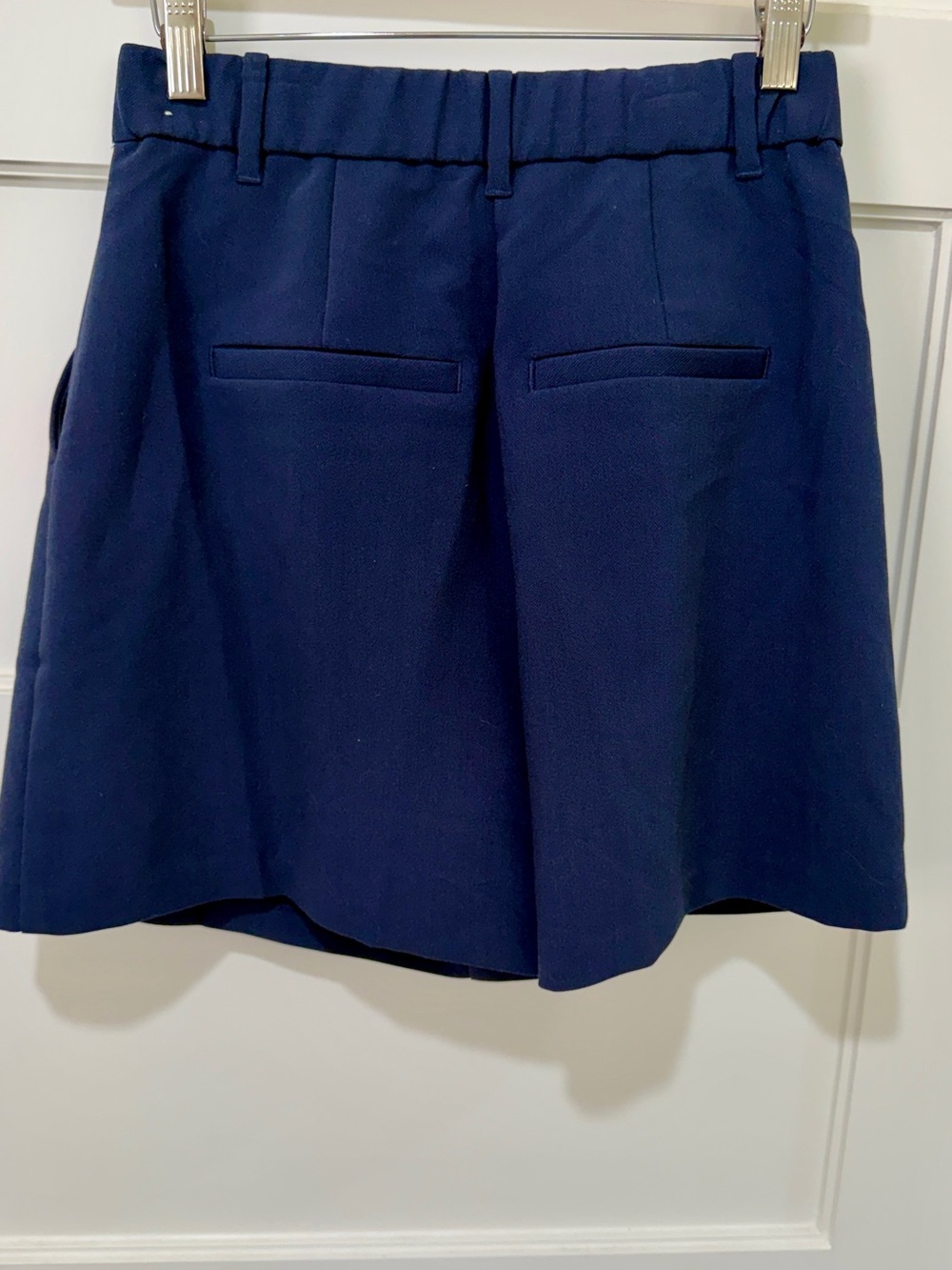 Abercrombie & Fitch Navy Tailored High Waisted Shorts - Like New - Picture 2 of 3